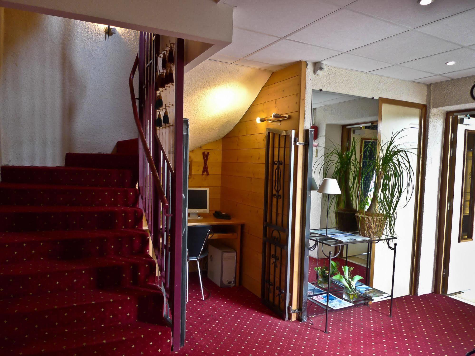 Hotel Des Marquisats Annecy Exterior foto